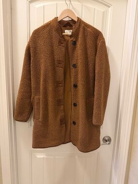 Free Assembly Teddy bear coat (size small) 🧥
